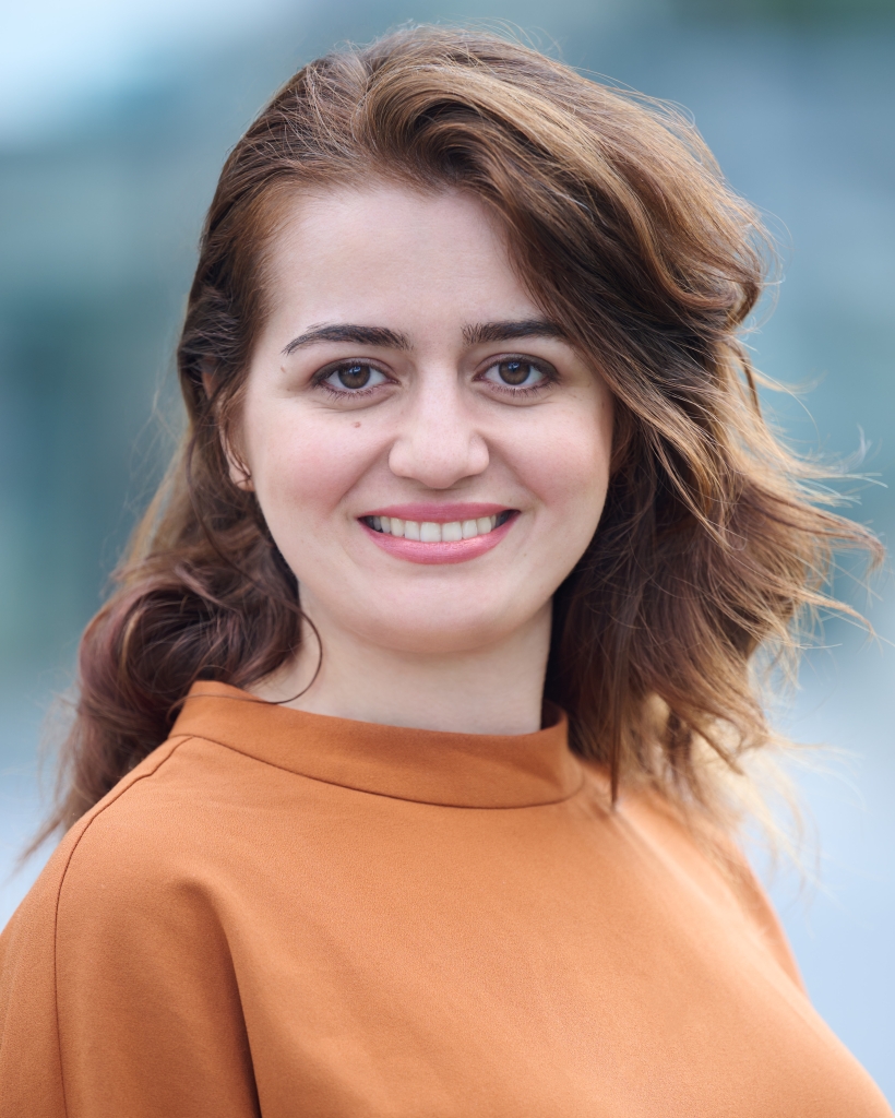 Nadieh Khalili