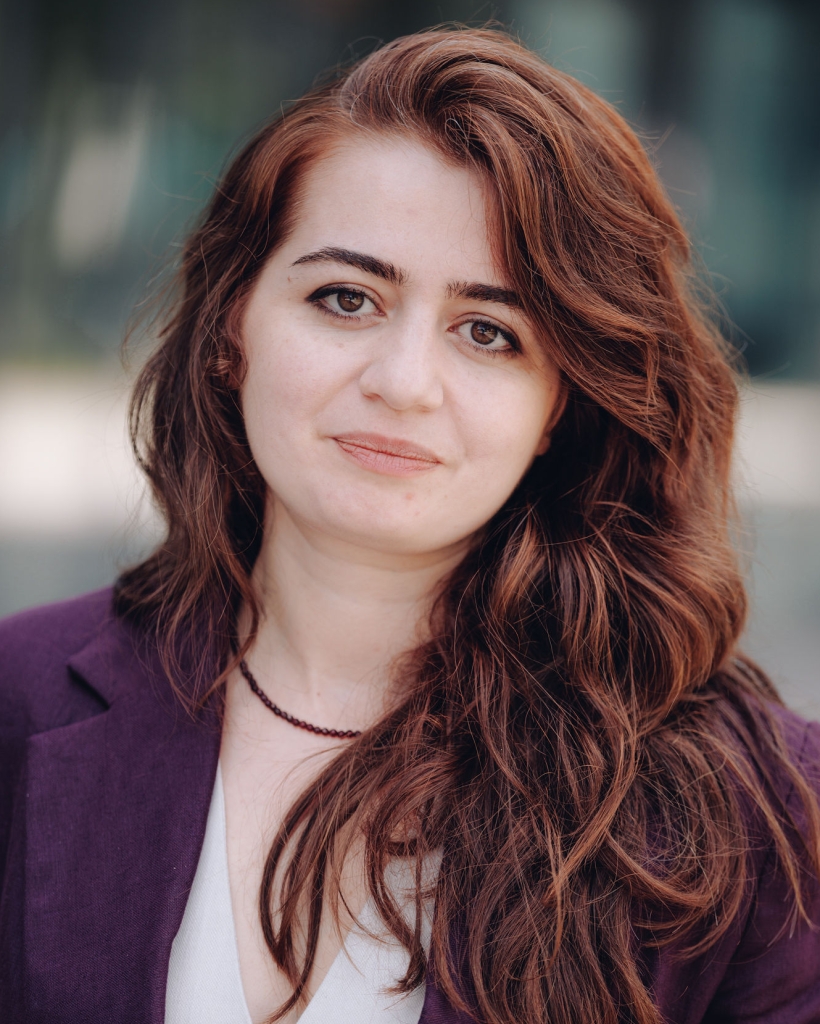 Nadieh Khalili