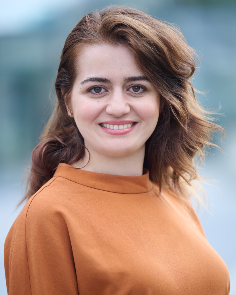 Nadieh Khalili